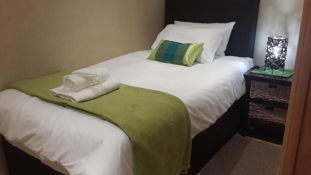 El Roi Guest Lodge White River Room photo